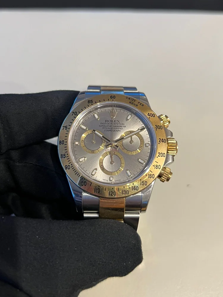 Rolex Daytona box and papers 2015